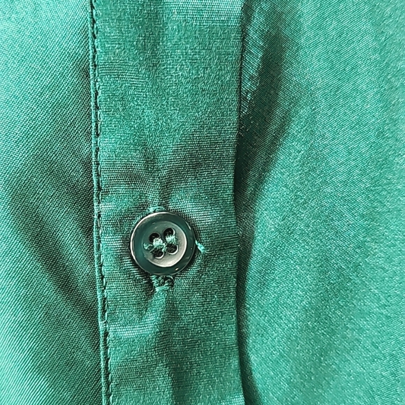 Button Up Top - Picture 7 of 16